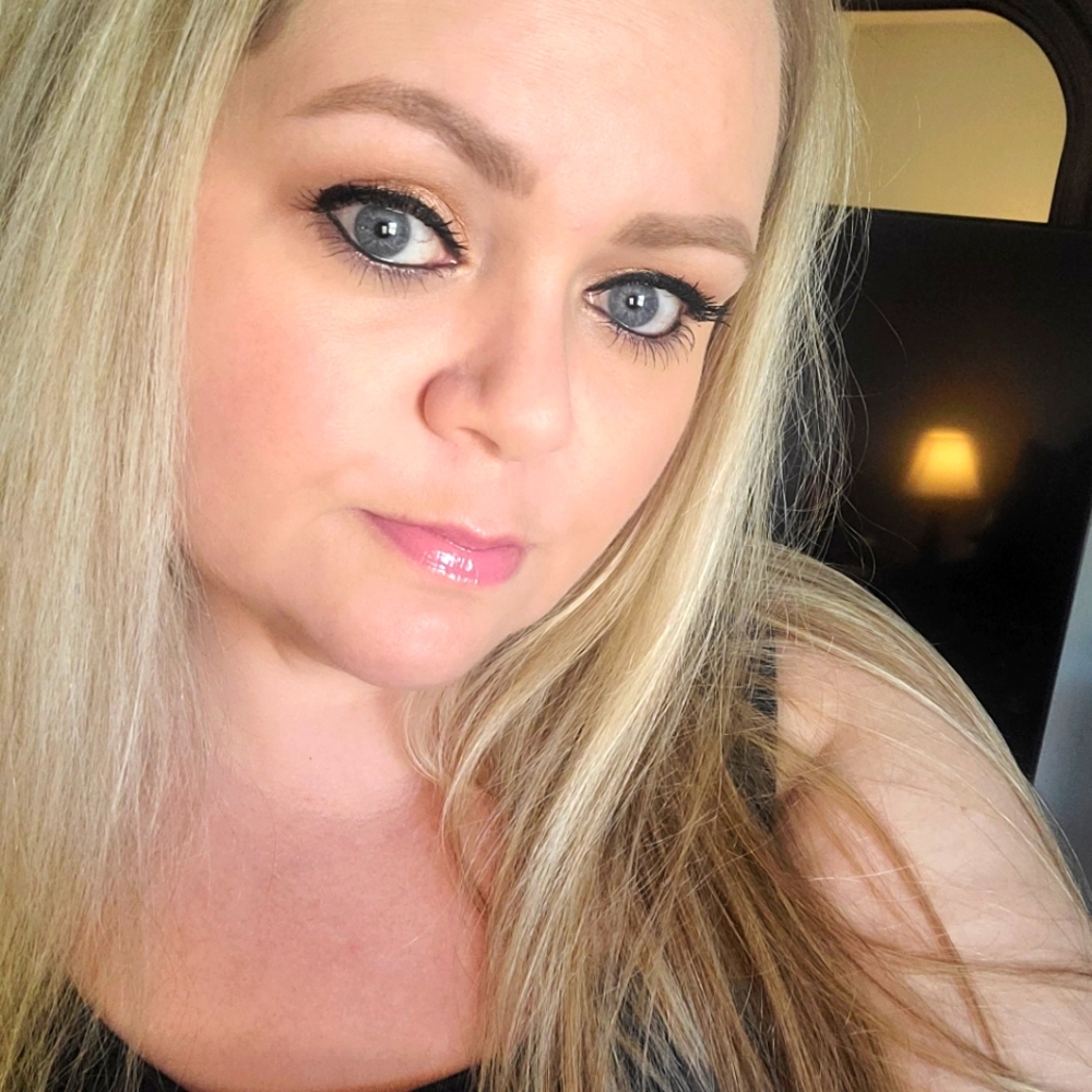 Meet your Posher, Jade